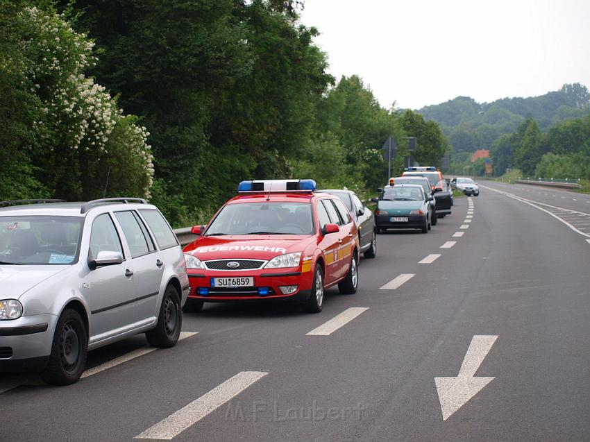 Schwerer Unfall mit Reisebus Lohmar Donrather Dreieck P301.JPG